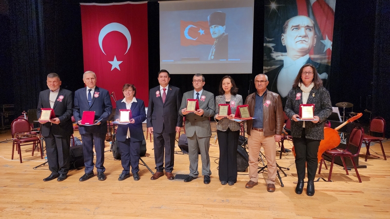 Öğretmenler Günü coşkuyla kutlandı 
